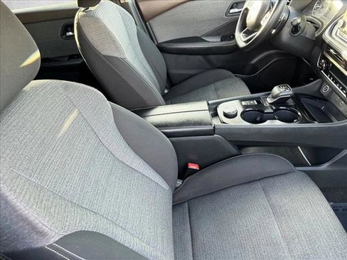 Used 2023 Nissan Rogue SV AWD/4WD image 19