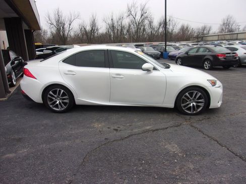 Used 2018 Lexus IS 300 w/ Accessory Package 2 image 4
