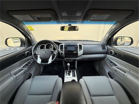 Used 2014 Toyota Tacoma 4x4 Double Cab w/ TRD Off-Road Package image 19