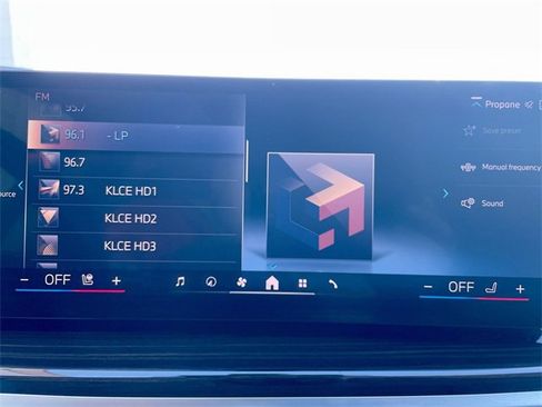 Used 2025 BMW X7 xDrive40i image 16