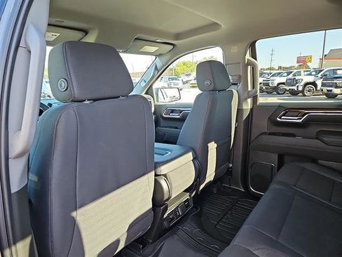 New 2026 GMC Sierra 1500 Elevation image 12