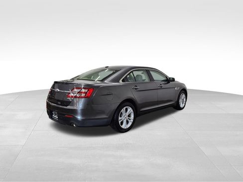 Used 2017 Ford Taurus SE FWD image 8