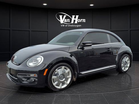 Used 2018 Volkswagen Beetle 2.0T SE w/ SE Premium Package image 48
