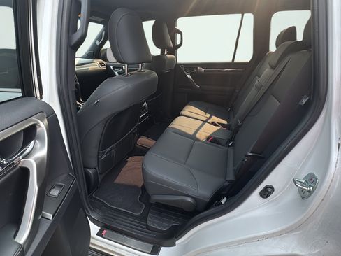 Used 2023 Lexus GX 460 Premium w/ Premium Package AWD/4WD image 45