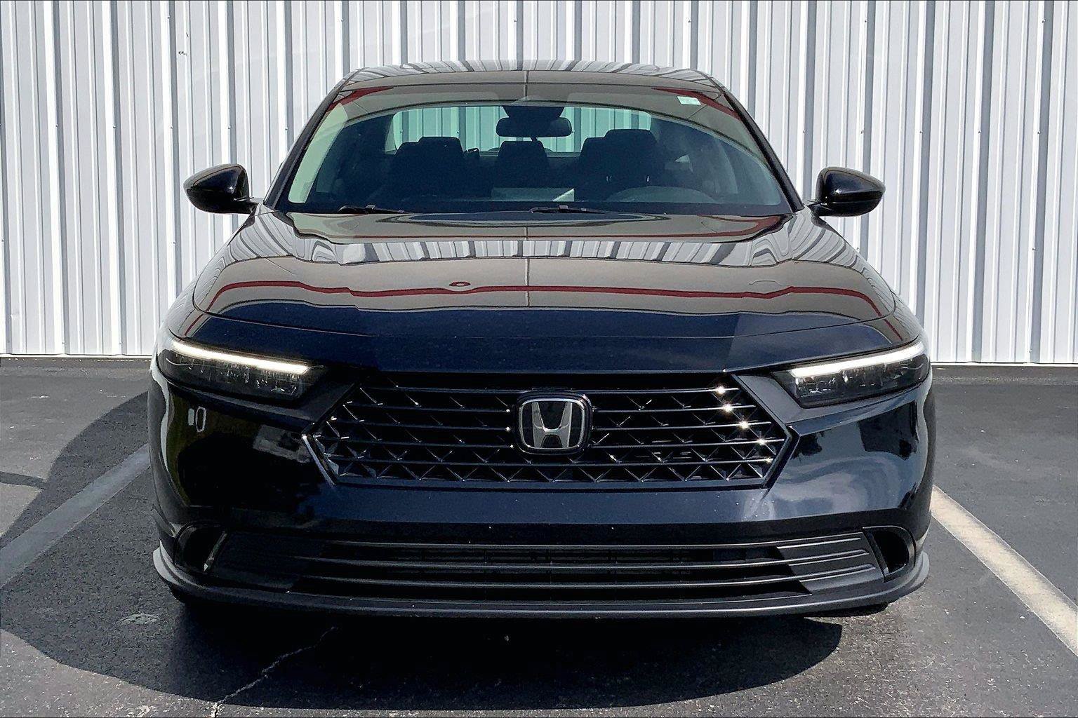 Used 2024 Honda Accord EX image 3