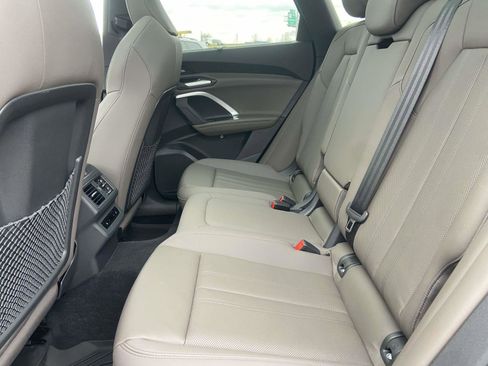 Certified 2025 Audi Q5 Prestige image 13