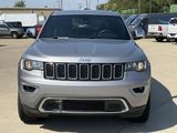 Used 2018 Jeep Grand Cherokee Limited image 2