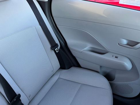 Used 2025 Hyundai Kona SEL image 37