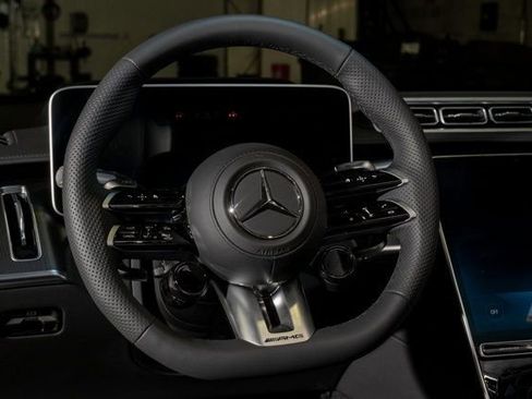 Used 2025 Mercedes-Benz S 63 AMG S image 12