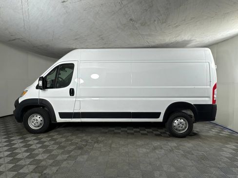 Used 2023 RAM ProMaster 2500 FWD image 8