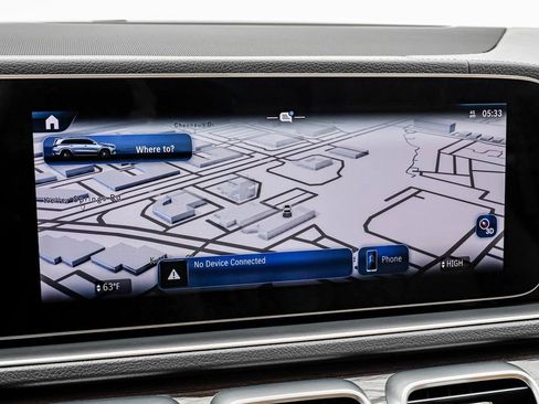 Used 2024 Mercedes-Benz GLS 580 4MATIC image 21