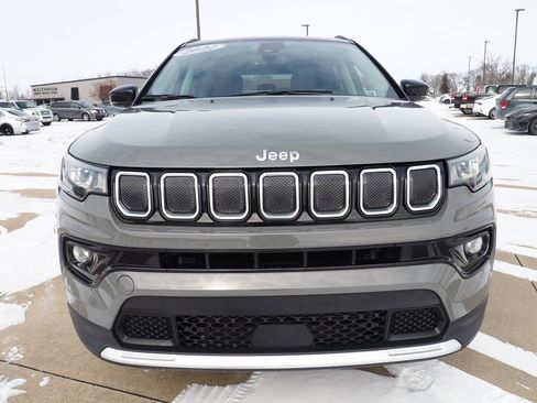 Used 2022 Jeep Compass Limited image 2