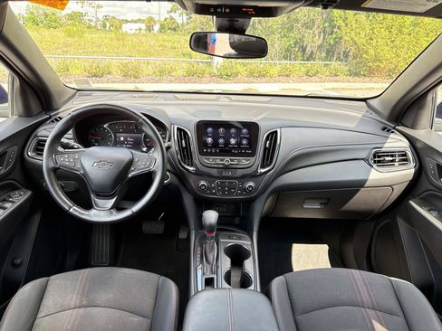 Used 2022 Chevrolet Equinox RS w/ Infotainment Package FWD image 12