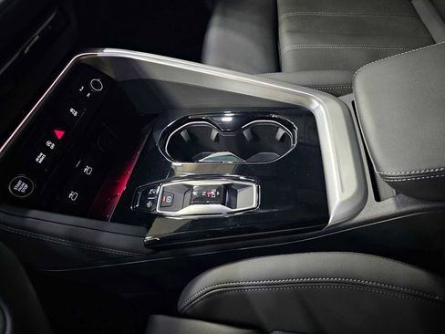 Used 2025 Audi Q5 Prestige image 29