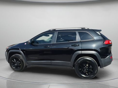 Used 2016 Jeep Cherokee Trailhawk w/ Comfort/Convenience Group image 18