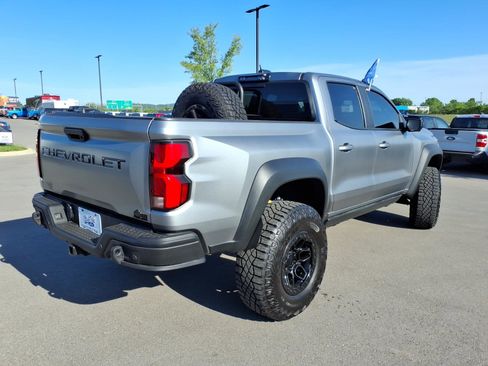 Used 2024 Chevrolet Colorado ZR2 w/ ZR2 Bison Edition AWD/4WD image 3
