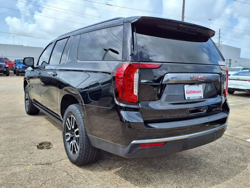 Used 2024 GMC Yukon XL AT4 w/ Technology Package AWD/4WD image 4