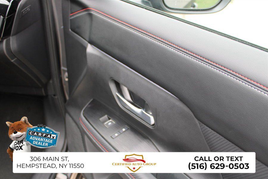 Used 2025 Nissan Kicks SR w/ Illumination Package FWD image 20