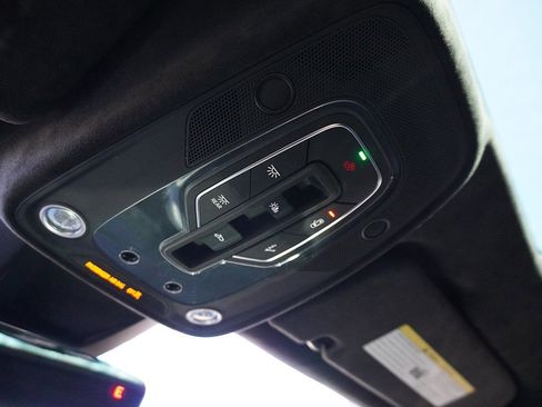 Used 2022 Lamborghini Urus image 70