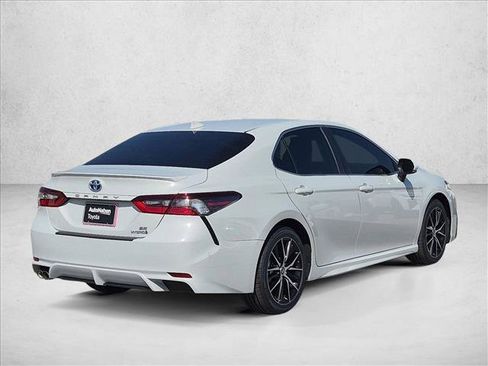 Certified 2023 Toyota Camry SE w/ Cold Weather Package FWD image 5