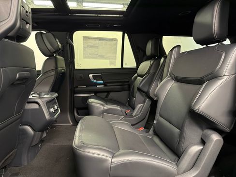 New 2027 Ford Expedition Max Platinum w/ Stealth Appearance Package AWD/4WD image 37