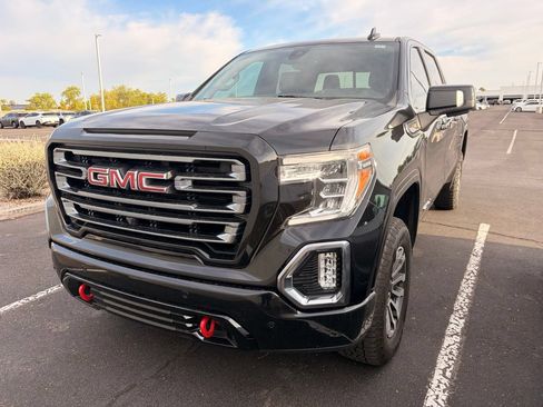 Used 2021 GMC Sierra 1500 AT4 w/ AT4 Value Package AWD/4WD image 2
