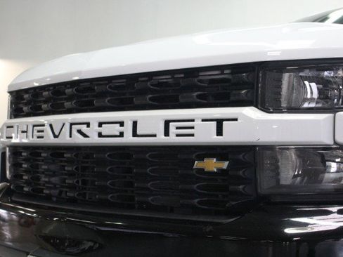 Used 2021 Chevrolet Silverado 1500 W/T w/ WT Fleet Convenience Package image 3
