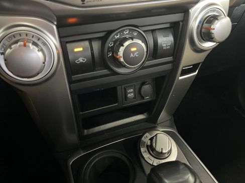 Used 2018 Toyota 4Runner SR5 Premium AWD/4WD image 15