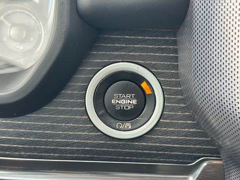 Used 2019 RAM 1500 Limited AWD/4WD image 35