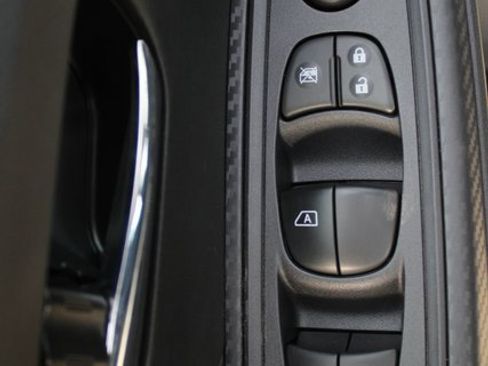 New 2025 Nissan Versa SV image 8