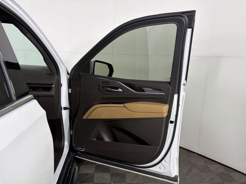 Certified 2024 Cadillac Escalade ESV Premium Luxury w/ Performance Package image 46