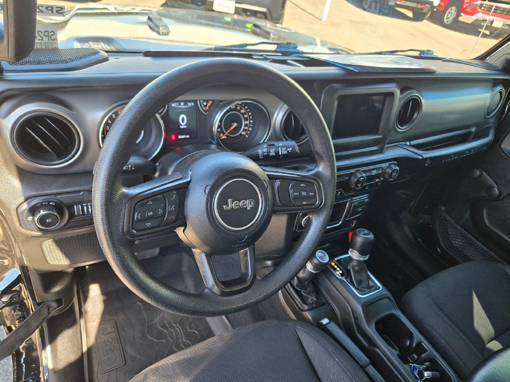 Used 2022 Jeep Wrangler Unlimited Sport AWD/4WD image 6