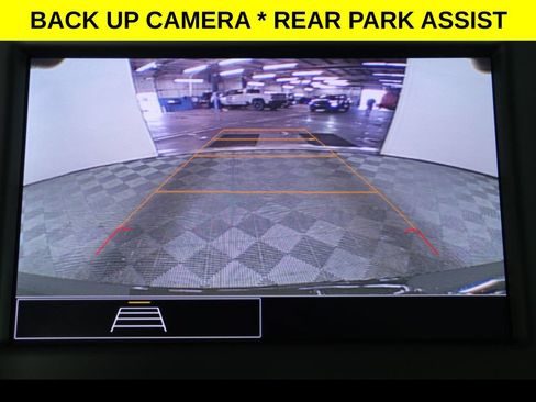 Used 2023 Chevrolet Equinox LT FWD image 6
