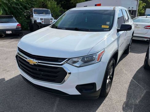 Used 2019 Chevrolet Traverse LS w/ LPO, Floor Liner Package FWD image 4