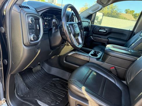 Used 2022 GMC Sierra 3500 Denali w/ Denali Ultimate Package image 19