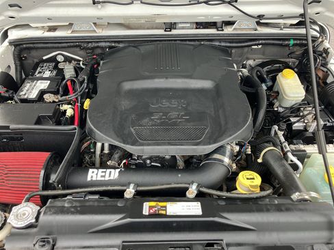 Used 2013 Jeep Wrangler Sport AWD/4WD image 31