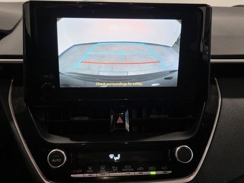 Used 2023 Toyota Corolla LE image 19