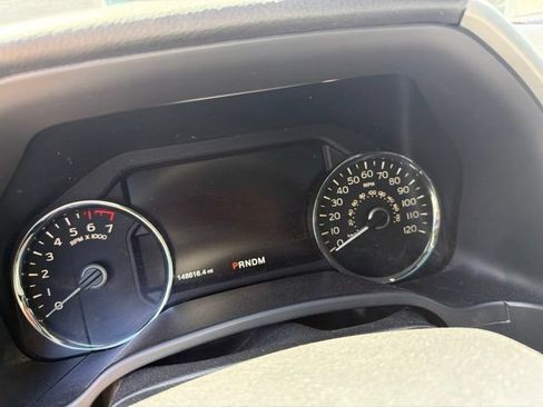 Used 2018 Ford F150 Lariat w/ Equipment Group 502A Luxury AWD/4WD image 7