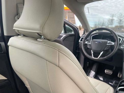 Used 2016 Ford Fusion Titanium image 43
