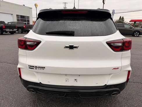 Used 2025 Chevrolet TrailBlazer RS w/ Convenience Package image 12