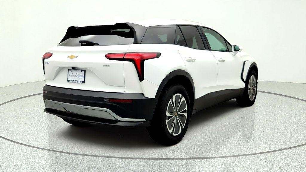 Used 2024 Chevrolet Blazer EV LT AWD/4WD image 5