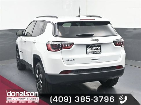 New 2026 Jeep Compass Latitude image 4