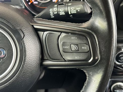 Used 2022 Jeep Wrangler Unlimited Sport AWD/4WD image 27