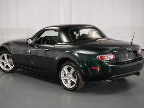 Used 2007 MAZDA MX-5 Miata Sport RWD image 20