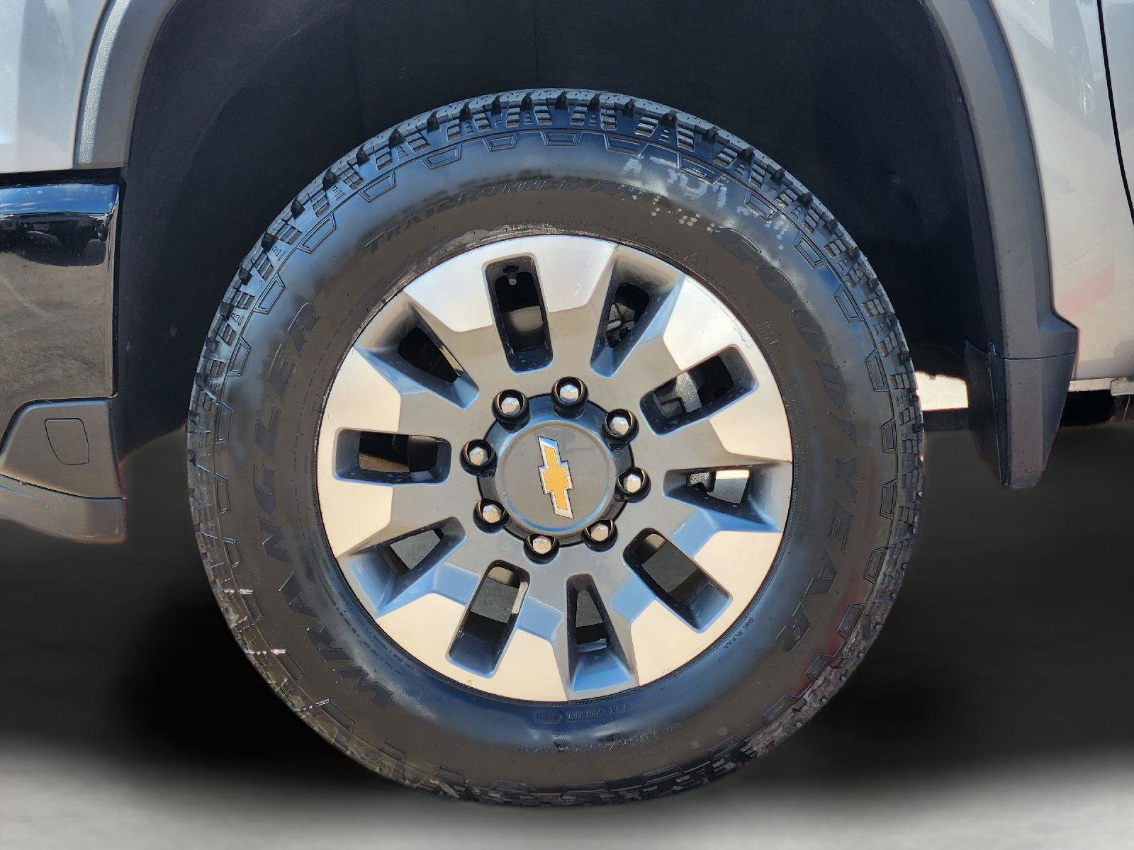 Used 2024 Chevrolet Silverado 2500 Custom w/ Custom Convenience Package AWD/4WD image 10