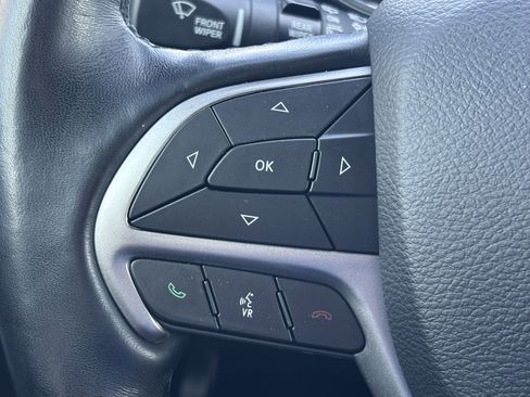 Used 2020 Jeep Grand Cherokee Altitude image 19