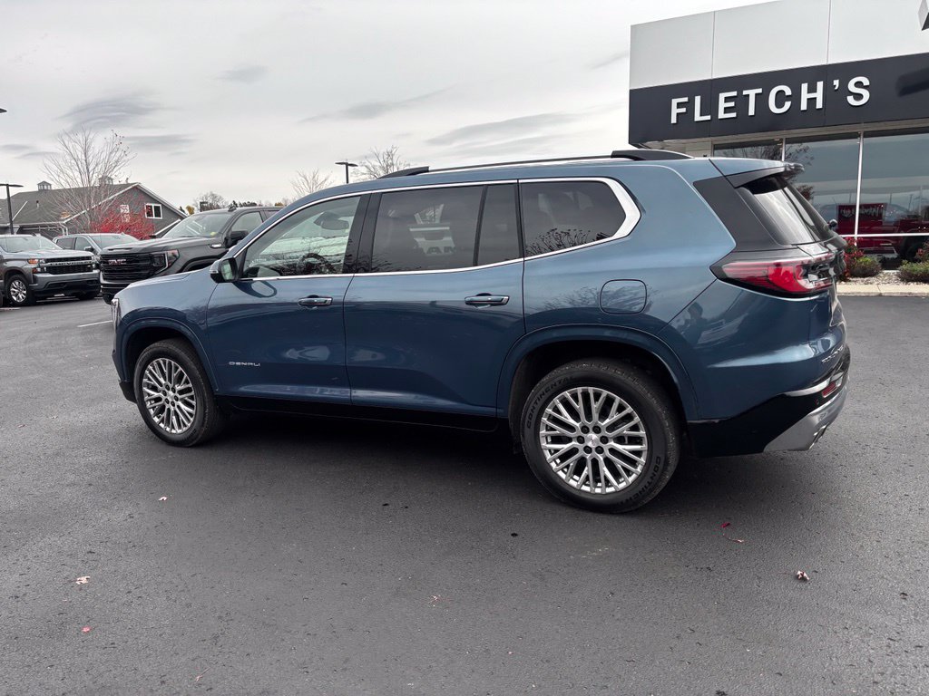 Used 2025 GMC Acadia Denali AWD/4WD image 8