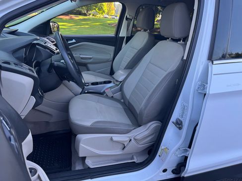 Used 2013 Ford Escape SE image 11