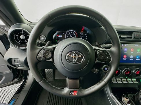 Used 2024 Toyota GR86 Premium RWD image 11