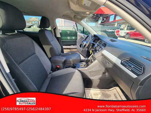 Used 2019 Volkswagen Tiguan S image 15